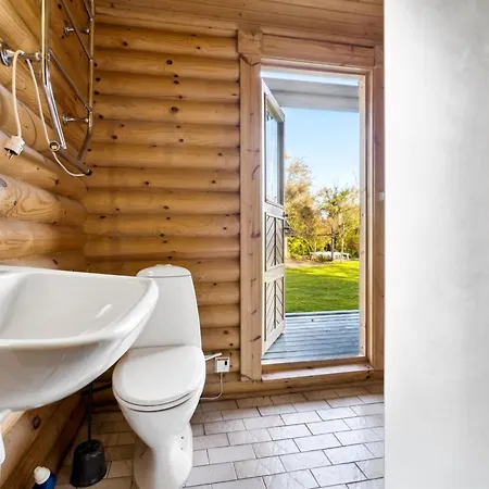 Emanuela - 800m From The Sea By Interhome Feriehus *