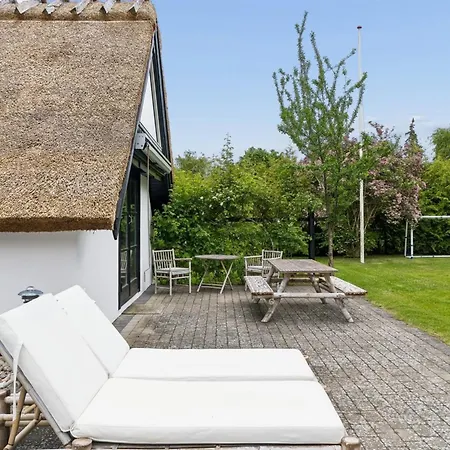 Emanuela - 800m From The Sea By Interhome Feriehus *