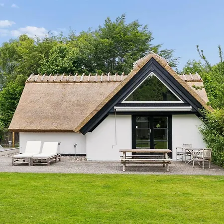 Emanuela - 800m From The Sea By Interhome Holiday home Gilleleje