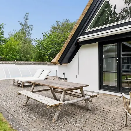 Emanuela - 800m From The Sea By Interhome Holiday home